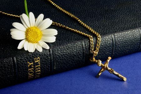 old-bible-with-gold-crucifix-and-daisy.jpg